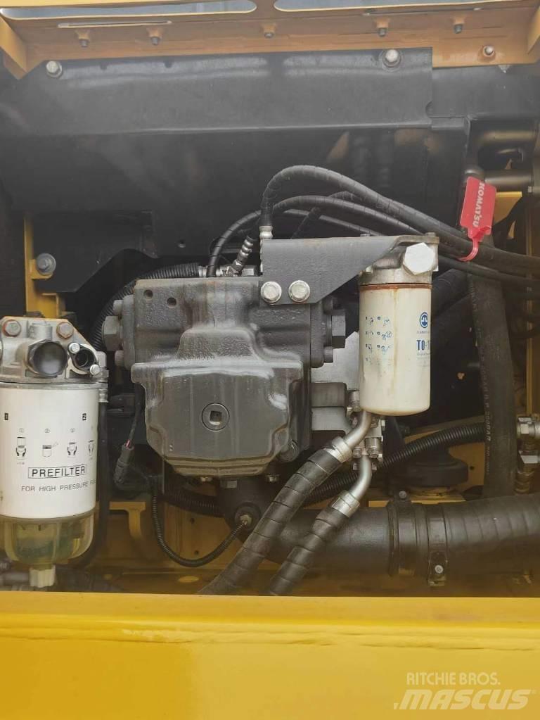Komatsu PC200 Lánctalpas kotrók