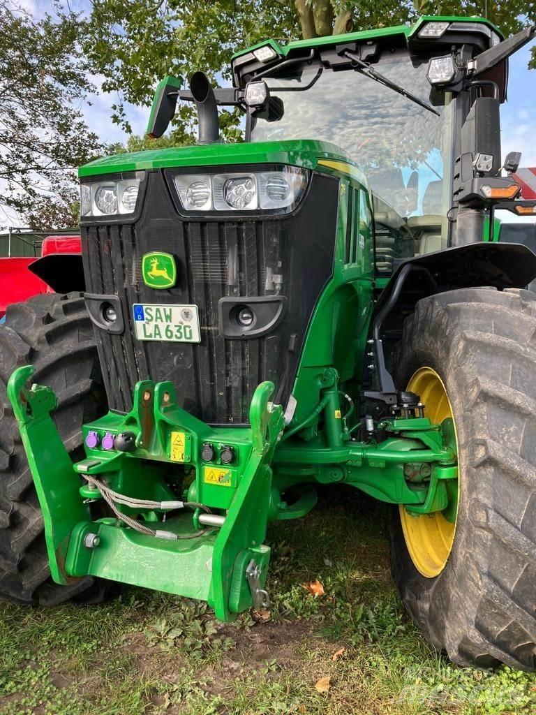 John Deere 7R 330 Traktorok