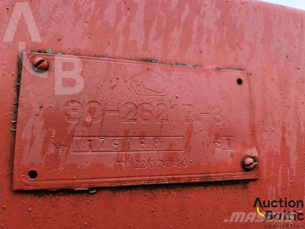  JUMZ EO-2621 Traktorok