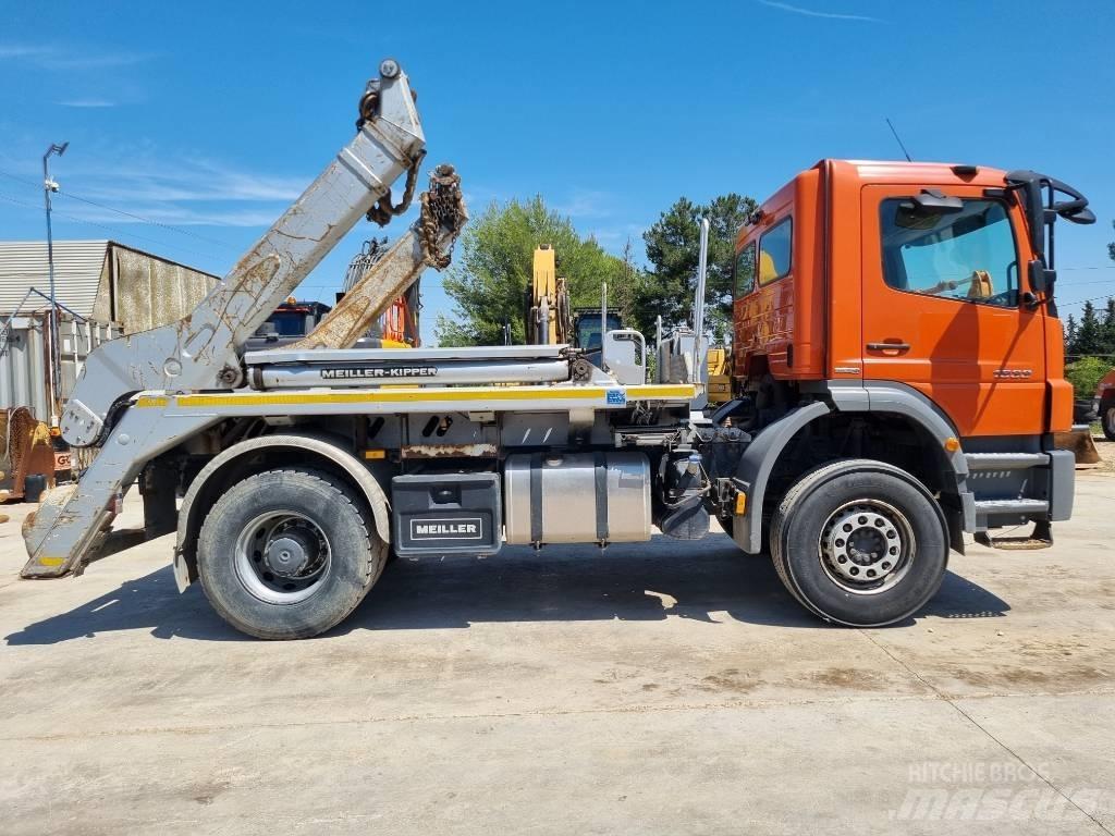Mercedes-Benz 1833 Konténer keretes / Konténeres teherautók
