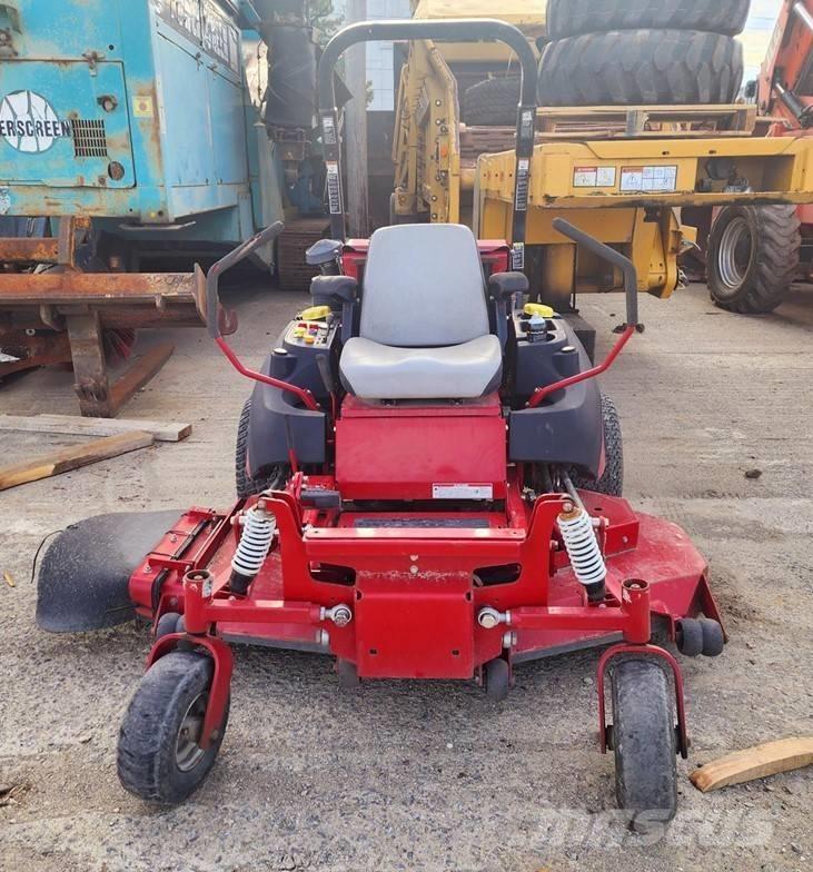 Ferris IS 2500 Z Ráülős fűnyírók