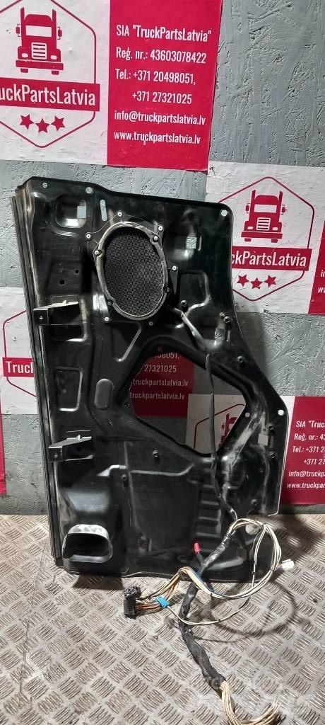 Scania R 440   1534512 Vezetőfülke és belső tartozékok