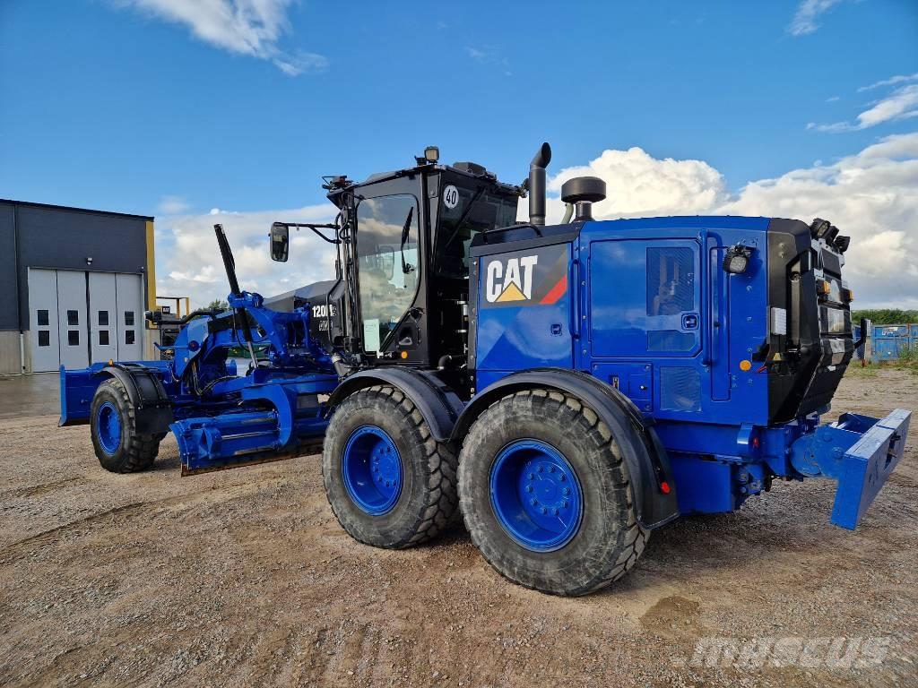 CAT 120 AWD Gréderek