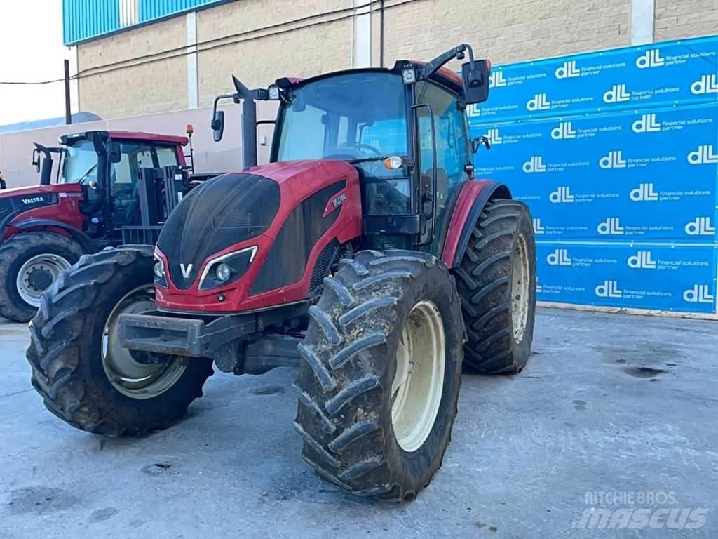 Valtra A134 Traktorok