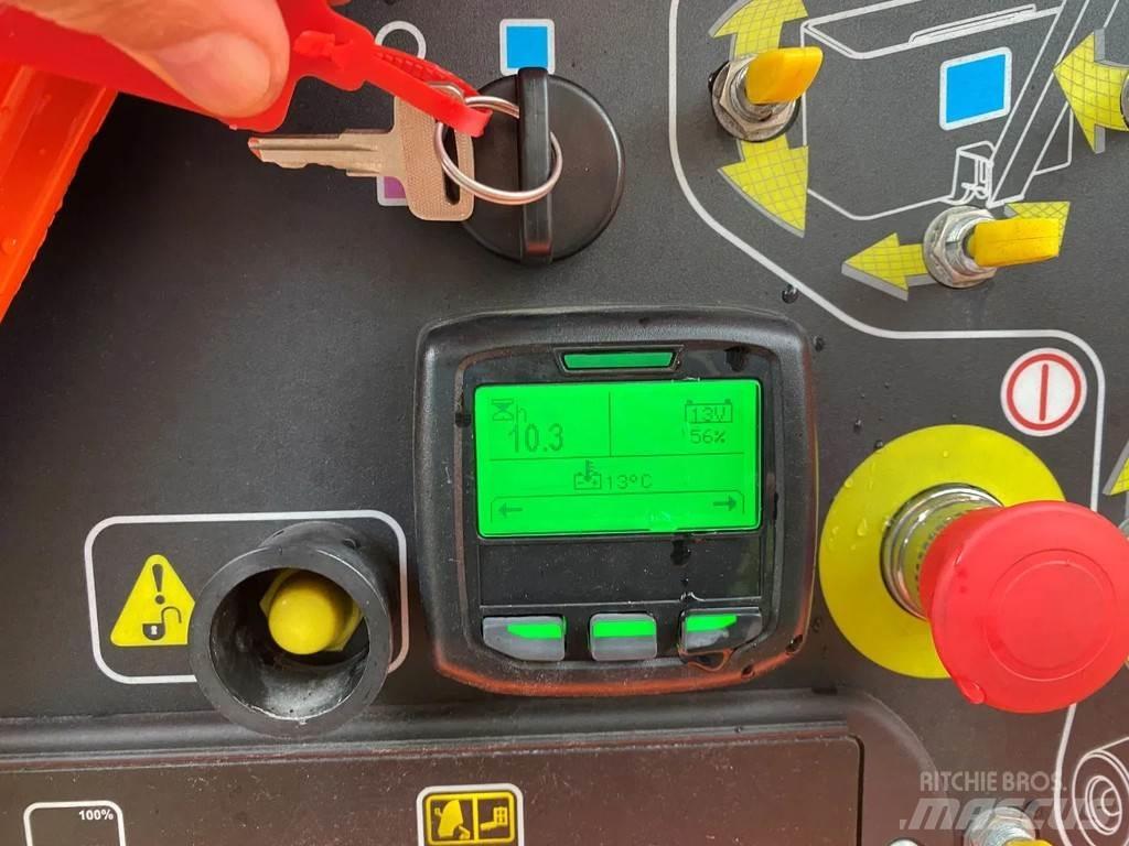 JLG EC450AJ Karos emelők