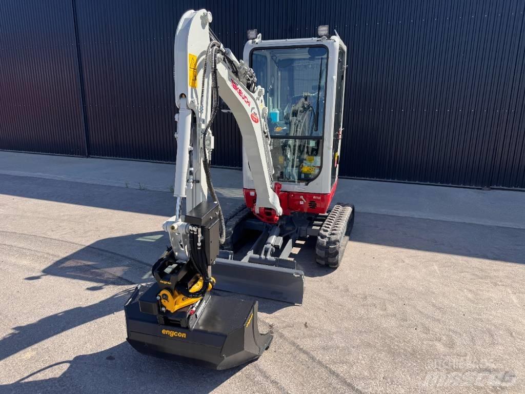 Takeuchi TB 320 Mini kotrók < 7t