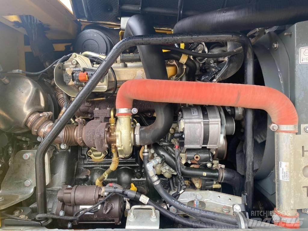 Wacker Neuson EW 100 Gumikerekes kotrók
