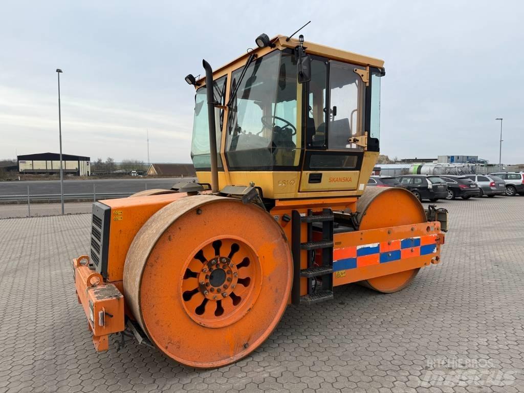 Dynapac CS 142 Ikerdobos hengerek