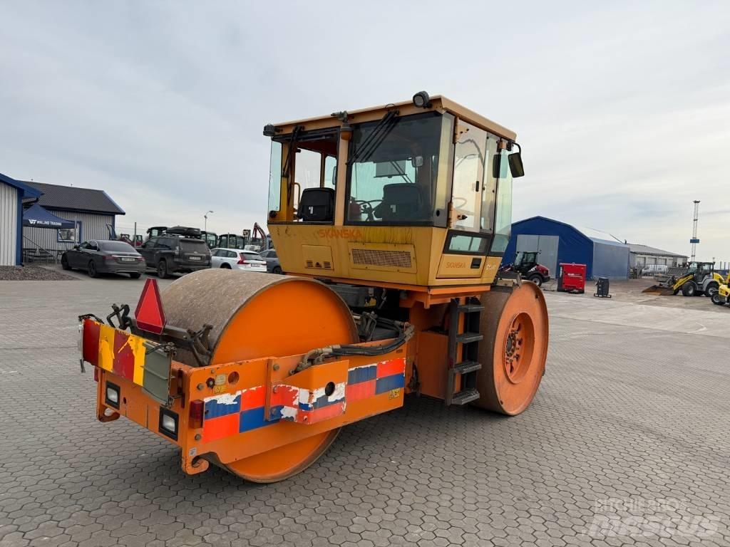 Dynapac CS 142 Ikerdobos hengerek