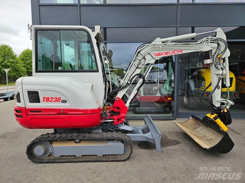Takeuchi TB 230 Mini kotrók < 7t