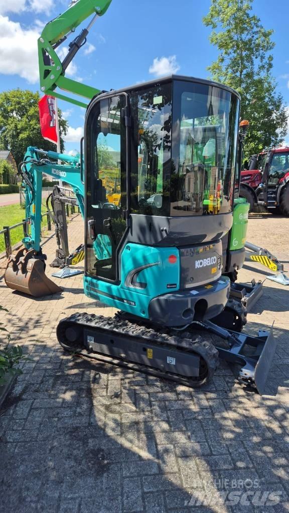 Kobelco SK 17 SR Mini kotrók < 7t