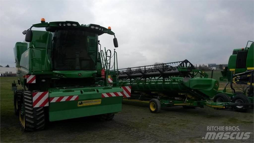 John Deere S685 Kombájnok