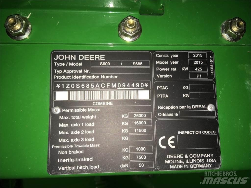 John Deere S685 Kombájnok