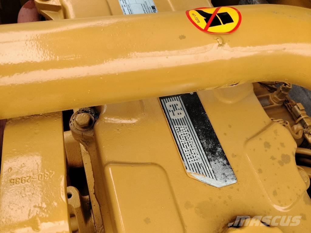 CAT 330 D Lánctalpas kotrók