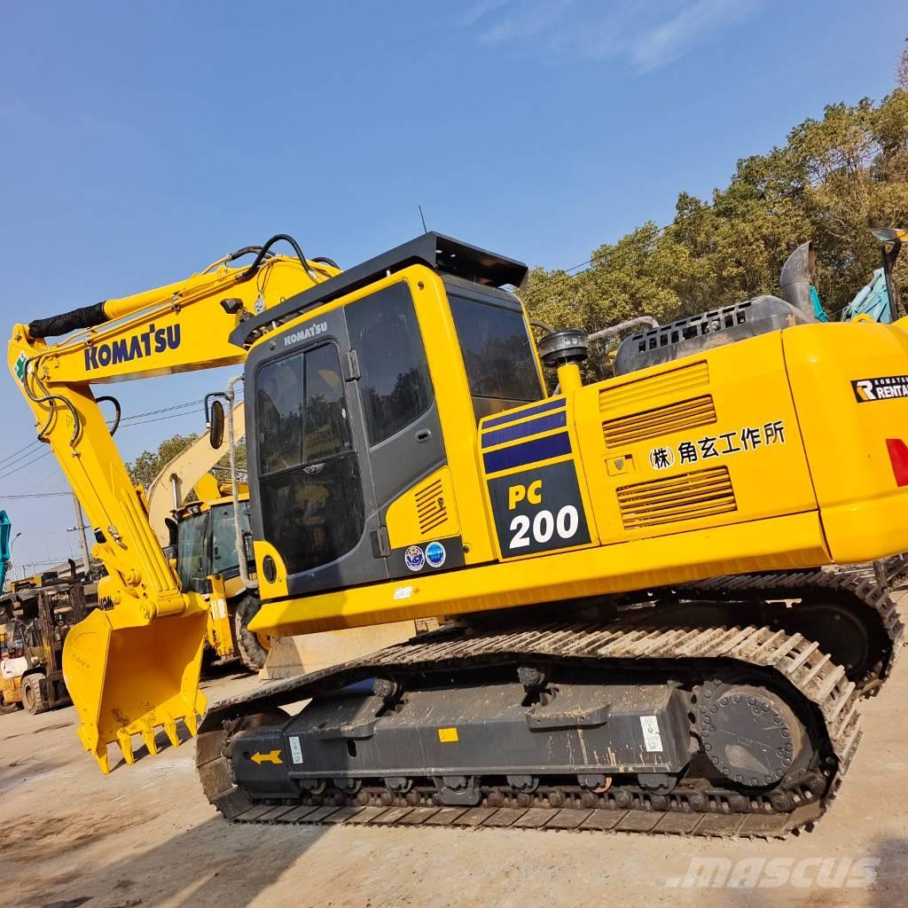Komatsu PC 200-8 Lánctalpas kotrók