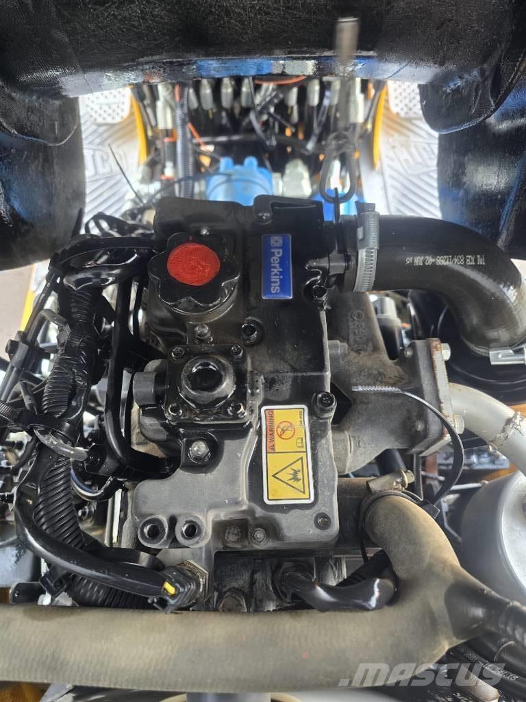 JCB 8008 CTS Mini kotrók < 7t