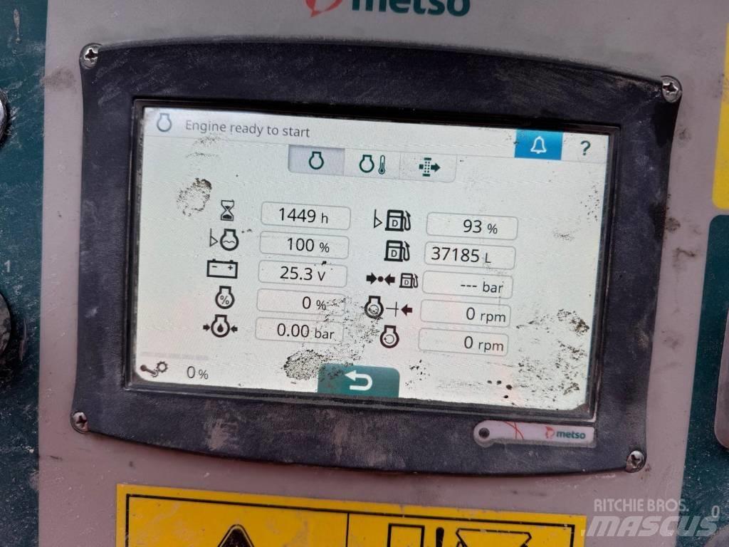 Metso LT300HP Mobil törőgépek