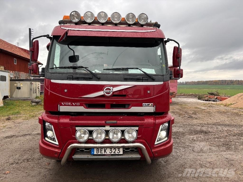 Volvo VOLVO FM 8*4 Horgos rakodó teherautók