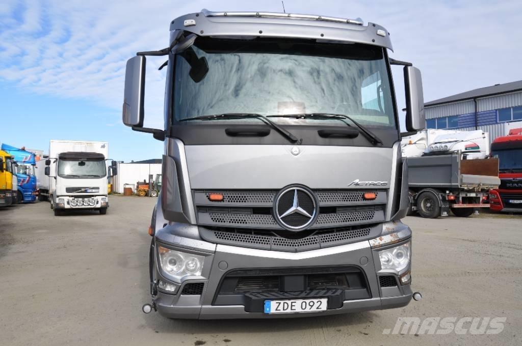 Mercedes-Benz 2535 Hulladék szállítók