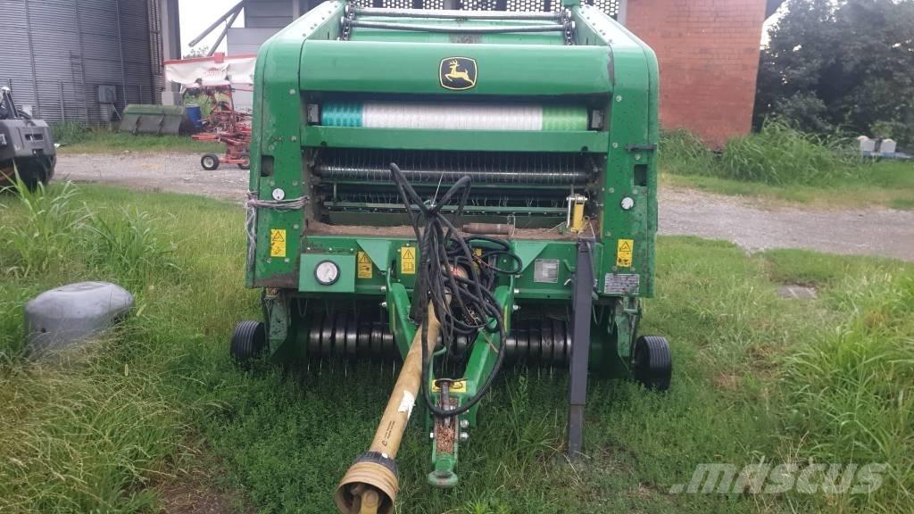John Deere F 450 Körbálázók