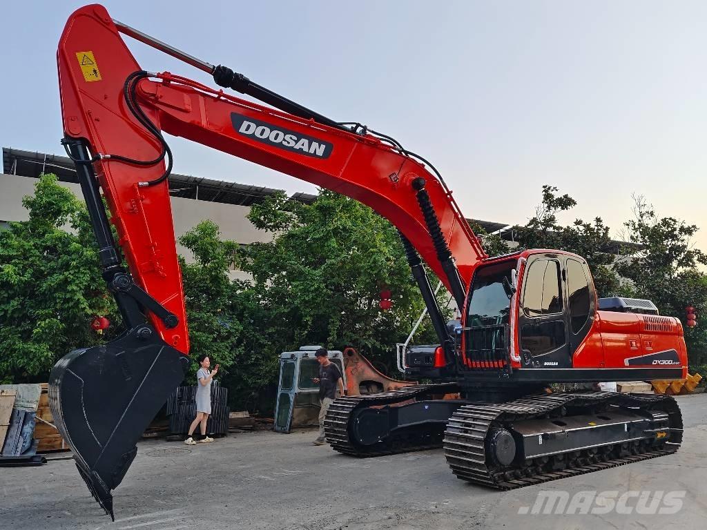 Doosan DX 300 LC-9C Lánctalpas kotrók