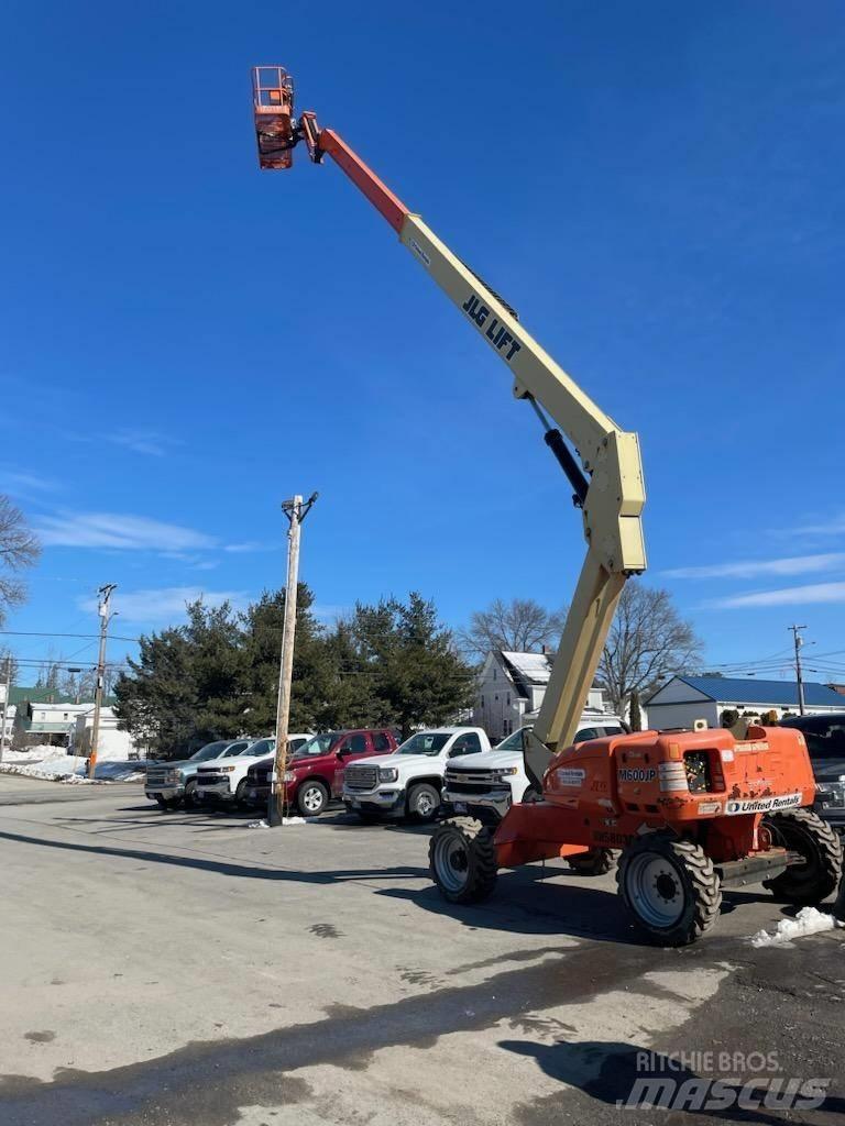 JLG M-600-JP Karos emelők