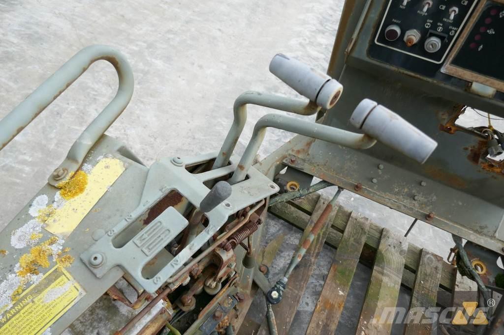 CAT 6T-3309 Vezetőfülke és belső tartozékok