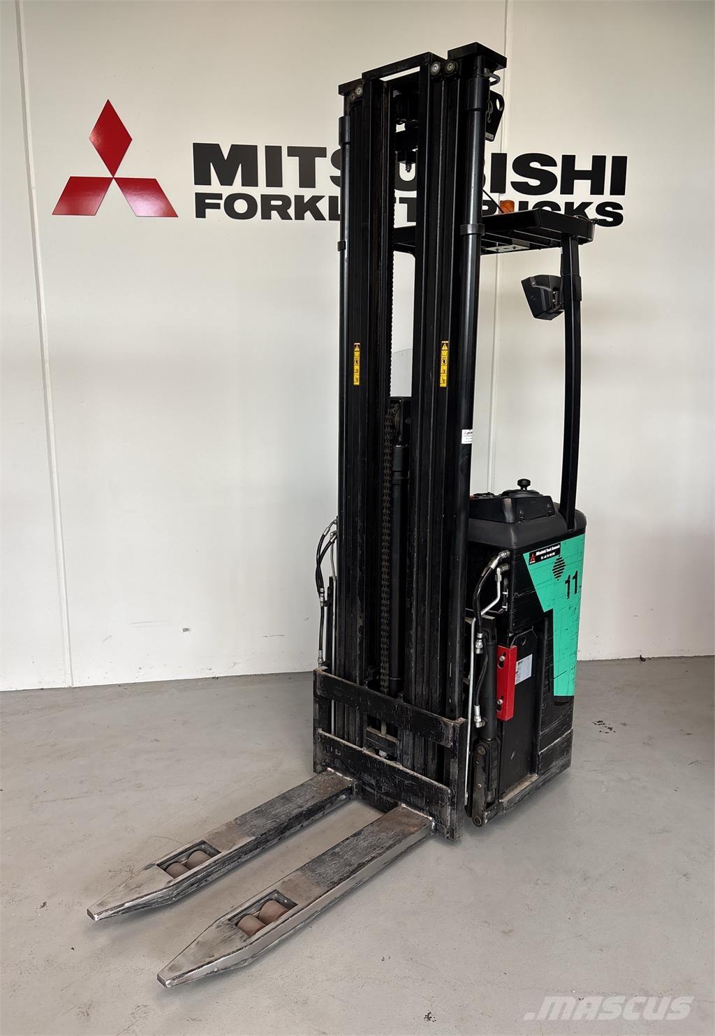 Mitsubishi SBR16N Elektromos gyalogkíséretű targoncák