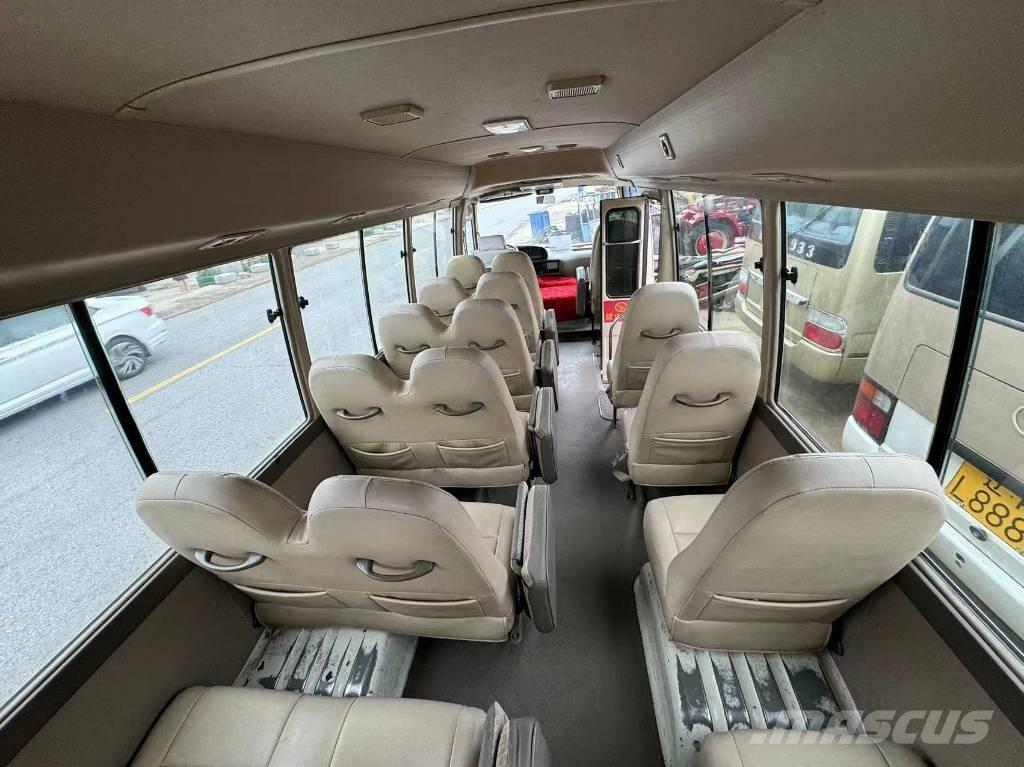 Toyota Coaster Bus Mini buszok