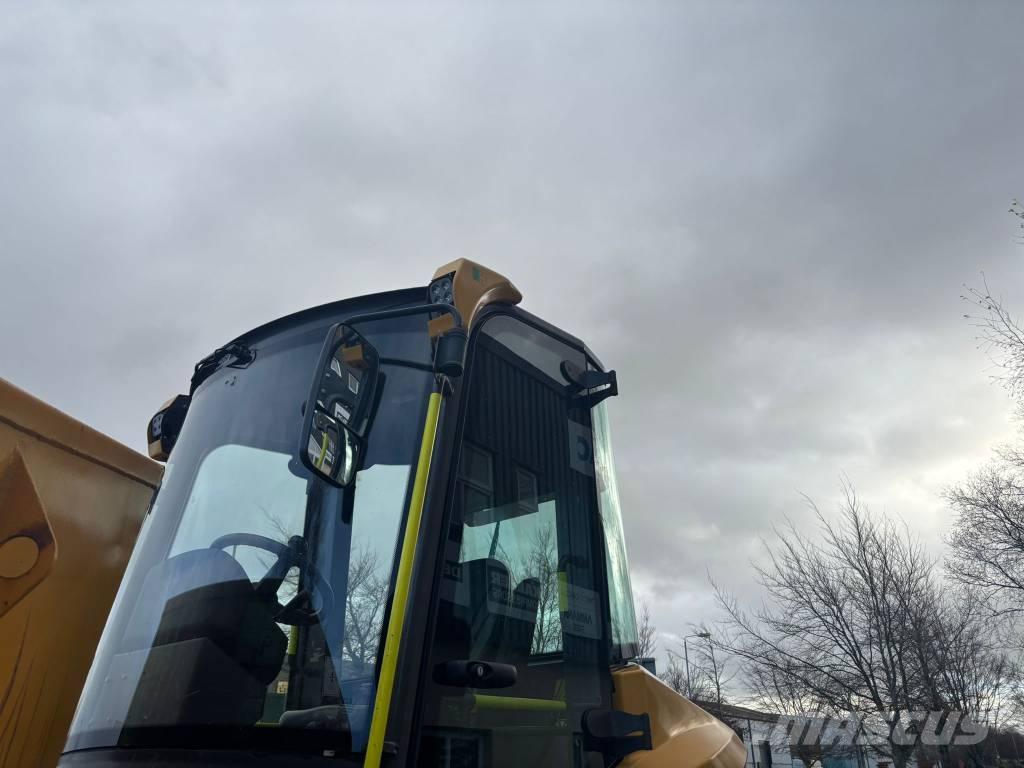 Mecalac 6 SMDX Mezei dömperek