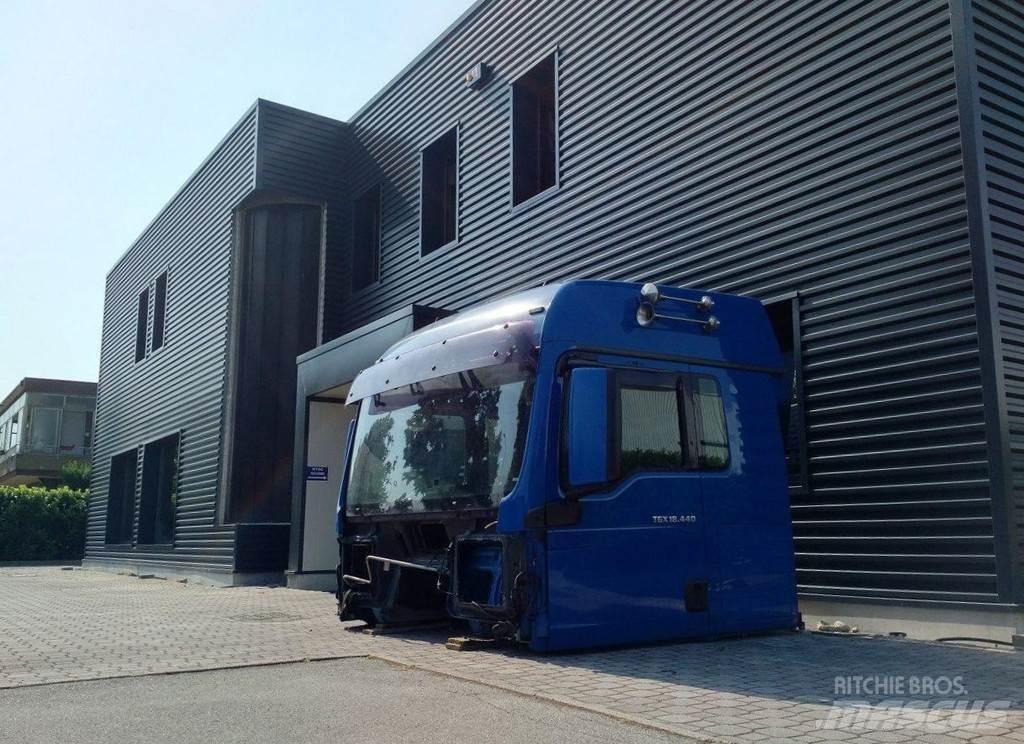 MAN TGX XLX EURO 5 Vezetőfülke és belső tartozékok