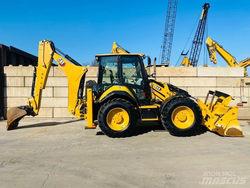 CAT 444  4x4 Kotrórakodók