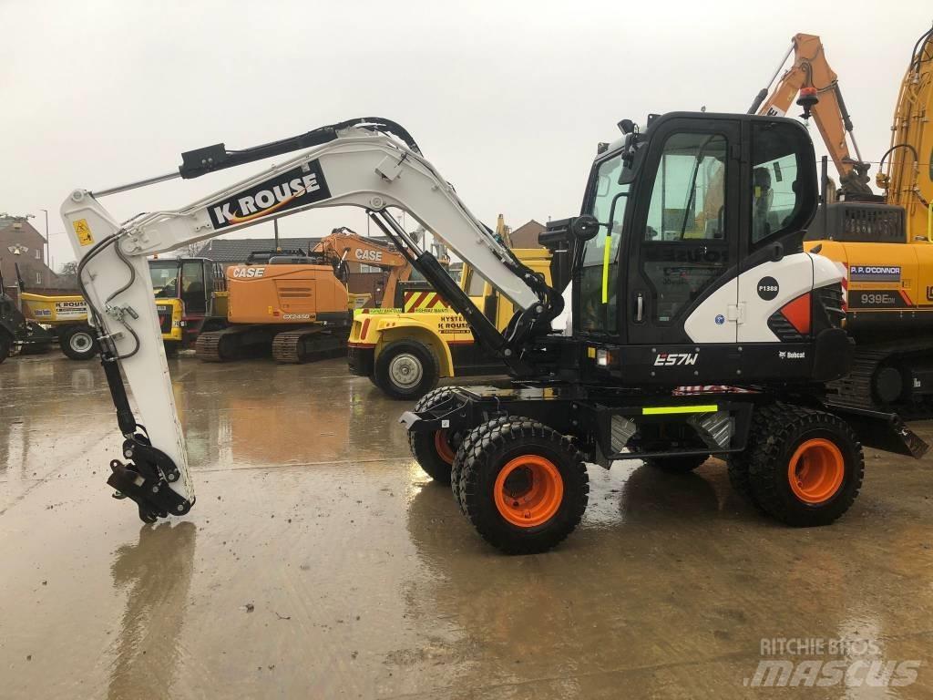Bobcat E 57 W Gumikerekes kotrók
