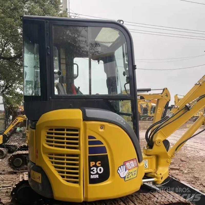 Komatsu PC 30 Mini kotrók < 7t