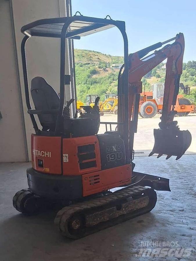 Hitachi ZX19U Mini kotrók < 7t