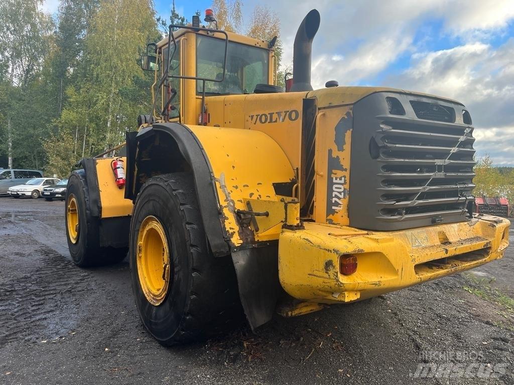 Volvo L 220 E Gumikerekes homlokrakodók