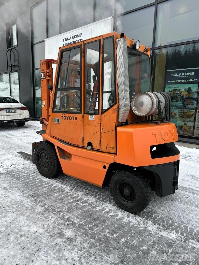 Toyota 02-4FG20 Gázüzemű targoncák