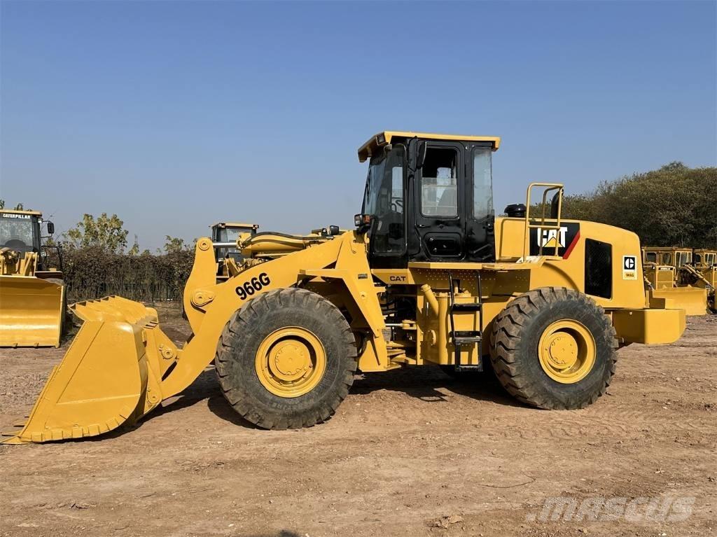 CAT 966G Gumikerekes homlokrakodók