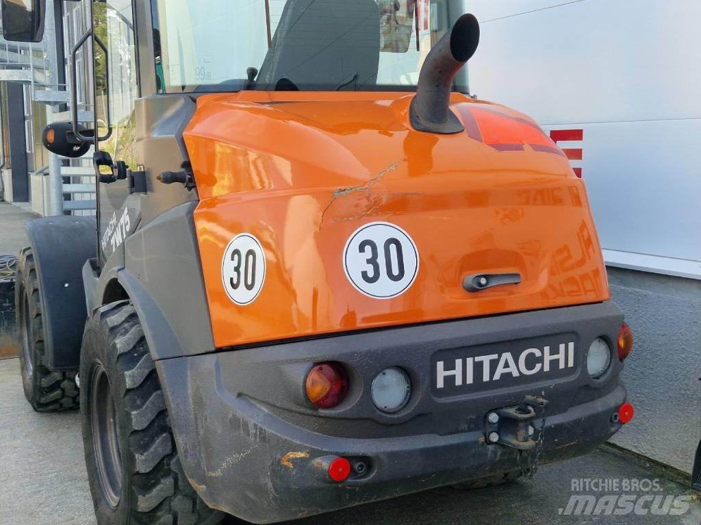 Hitachi ZW 75-6 Gumikerekes homlokrakodók