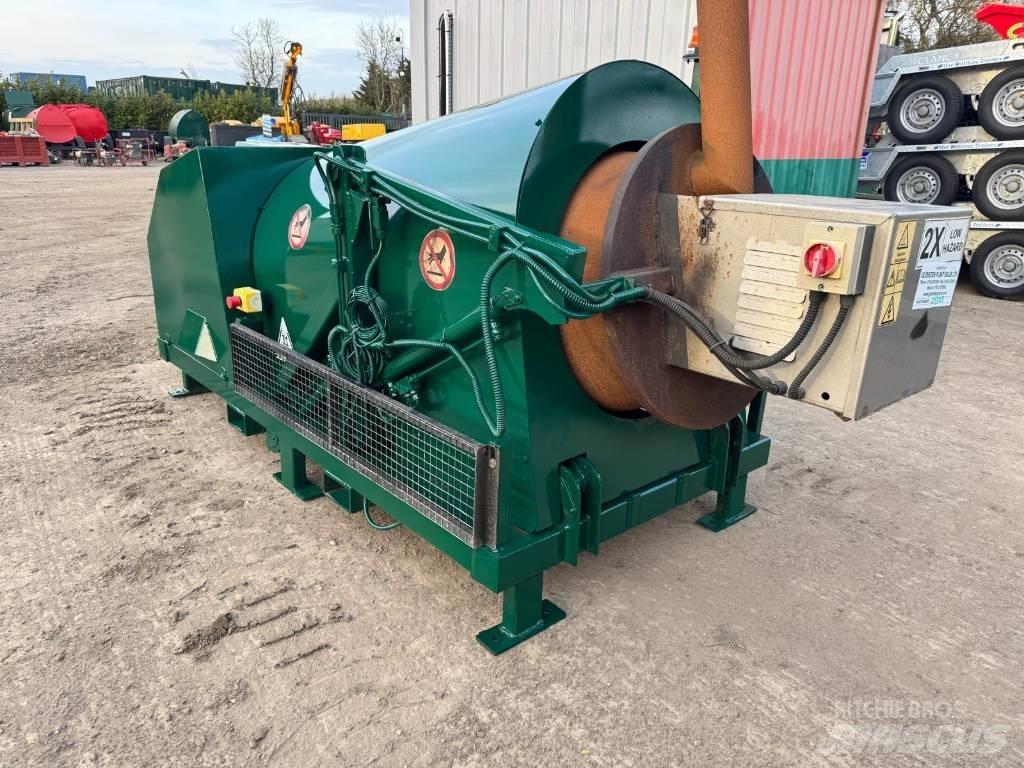  ROADMENDER MODEL 4 Kis azfaltozó gépek