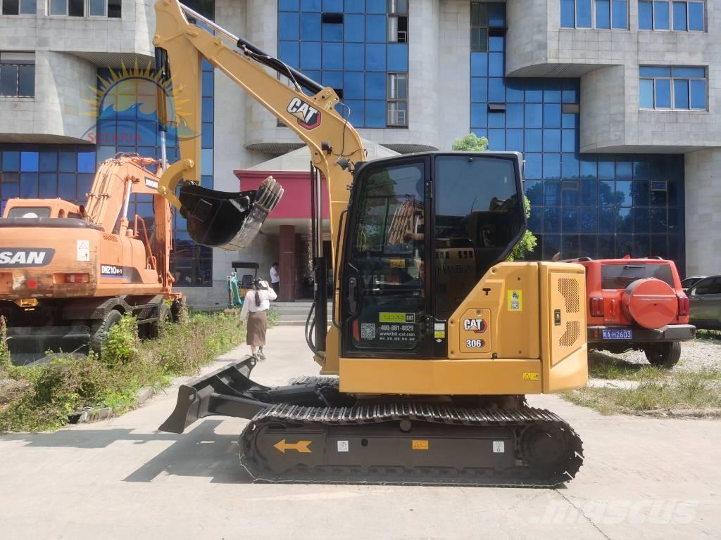 CAT 306 Mini kotrók < 7t