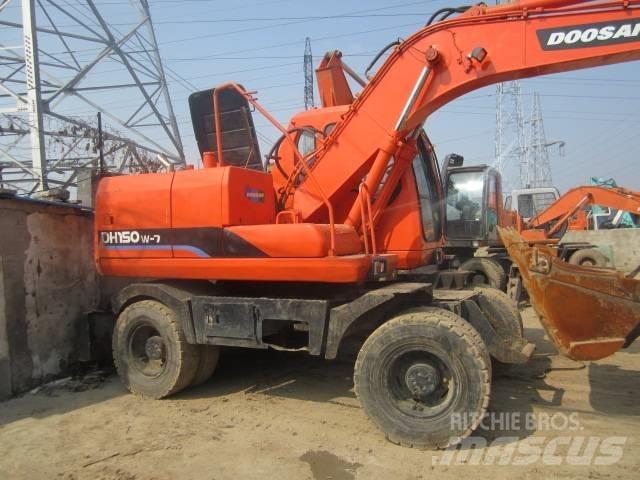 Doosan DH 150 W-7 Gumikerekes kotrók
