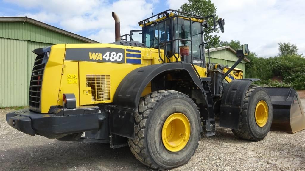 Komatsu WA 480-8 Gumikerekes homlokrakodók