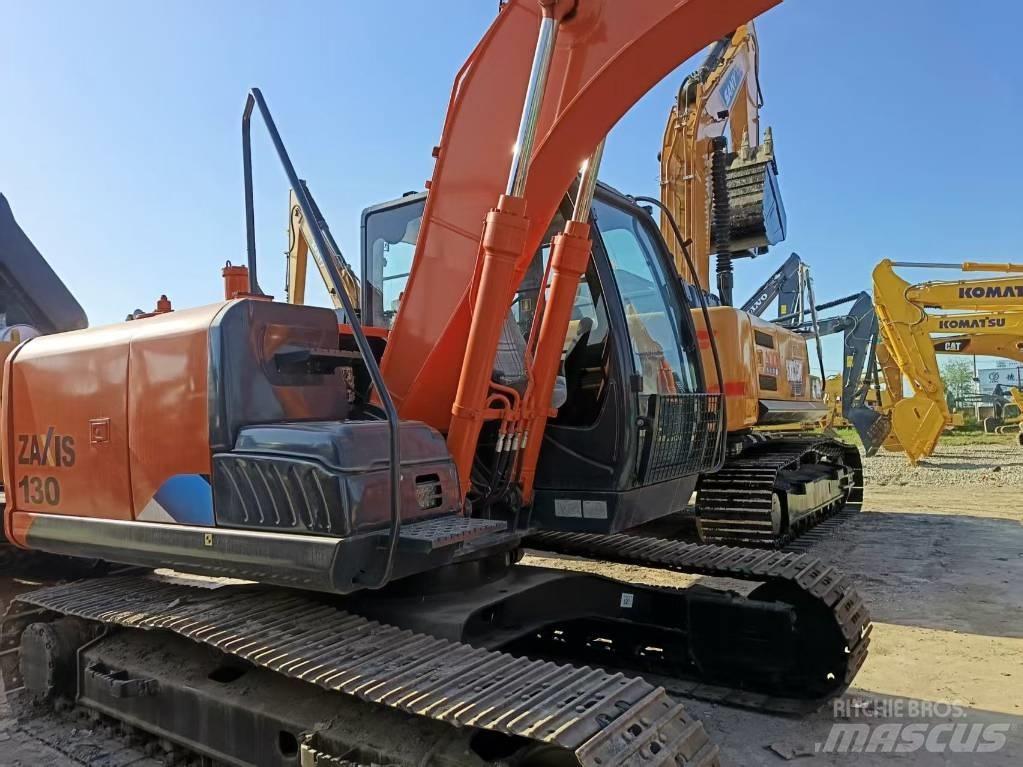 Hitachi ZX130-5A Lánctalpas kotrók