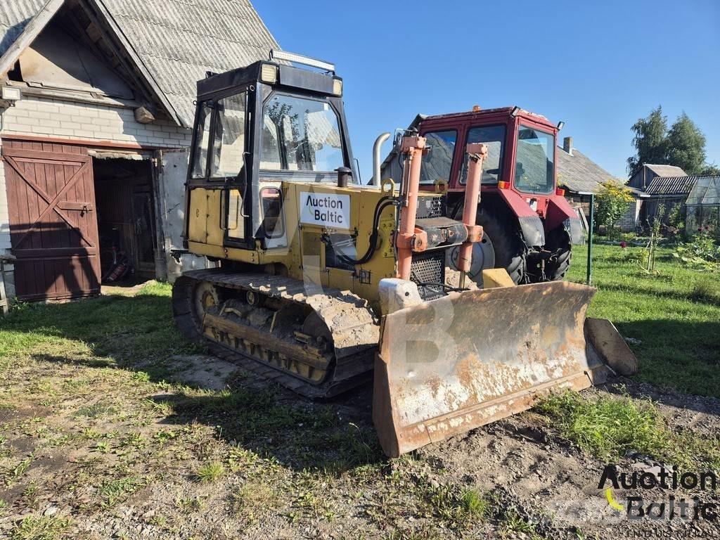 CASE 580 B lánctalpas dózerek
