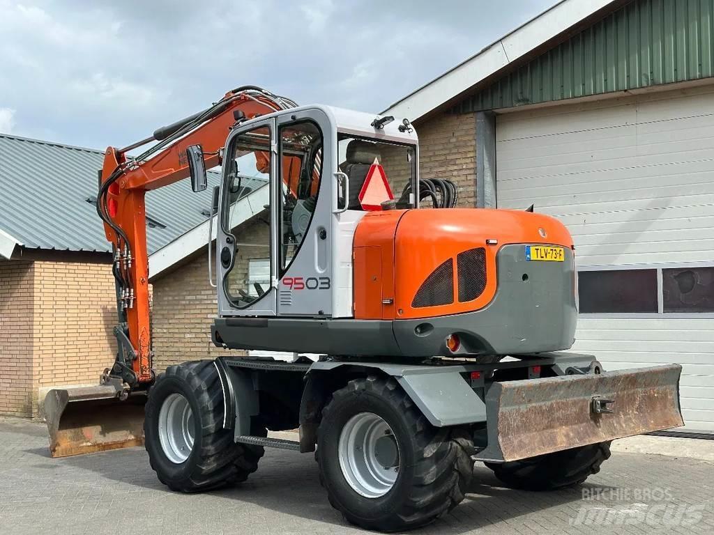Neuson 9503 Közepes (midi) kotrók 7 t - 12 t
