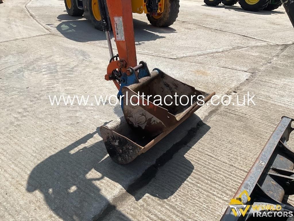 Hitachi ZX 26 U-5A Mini kotrók < 7t