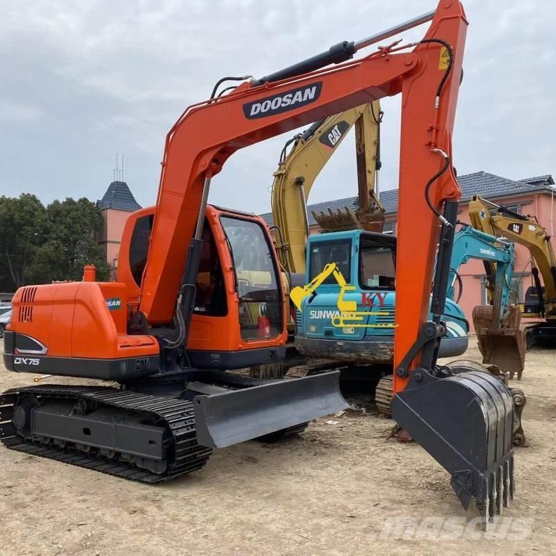 Doosan DX 75-9 Lánctalpas kotrók