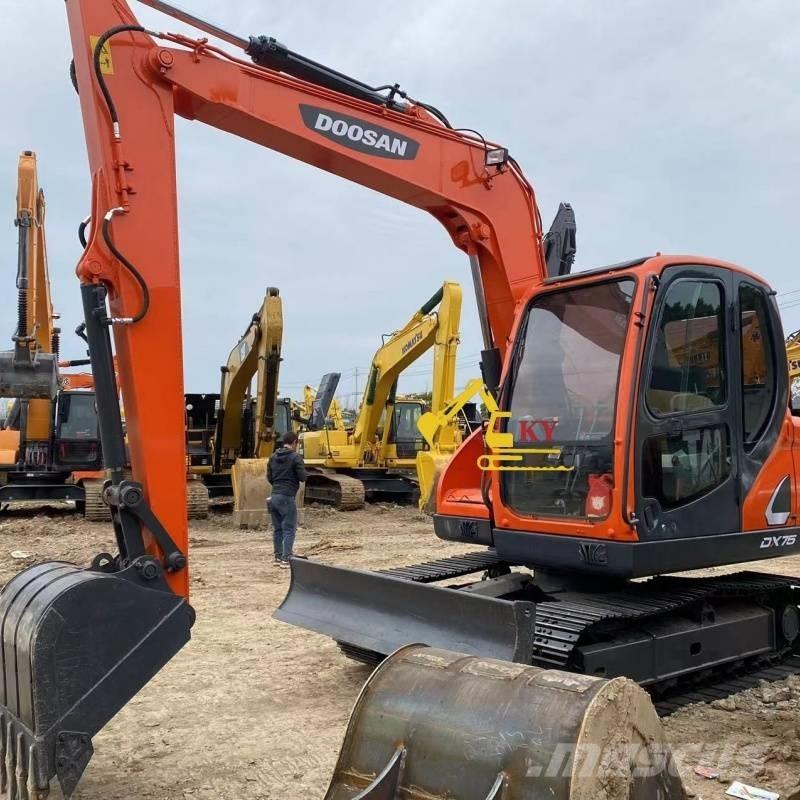 Doosan DX 75-9 Lánctalpas kotrók