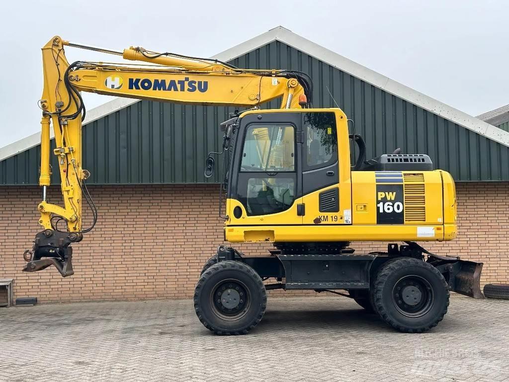 Komatsu PW160-8 Gumikerekes kotrók
